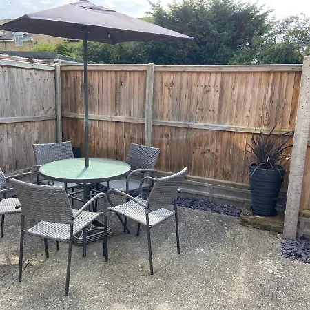 The Seagull, With Driveway And Patio Garden Villa Whitstable Exterior photo