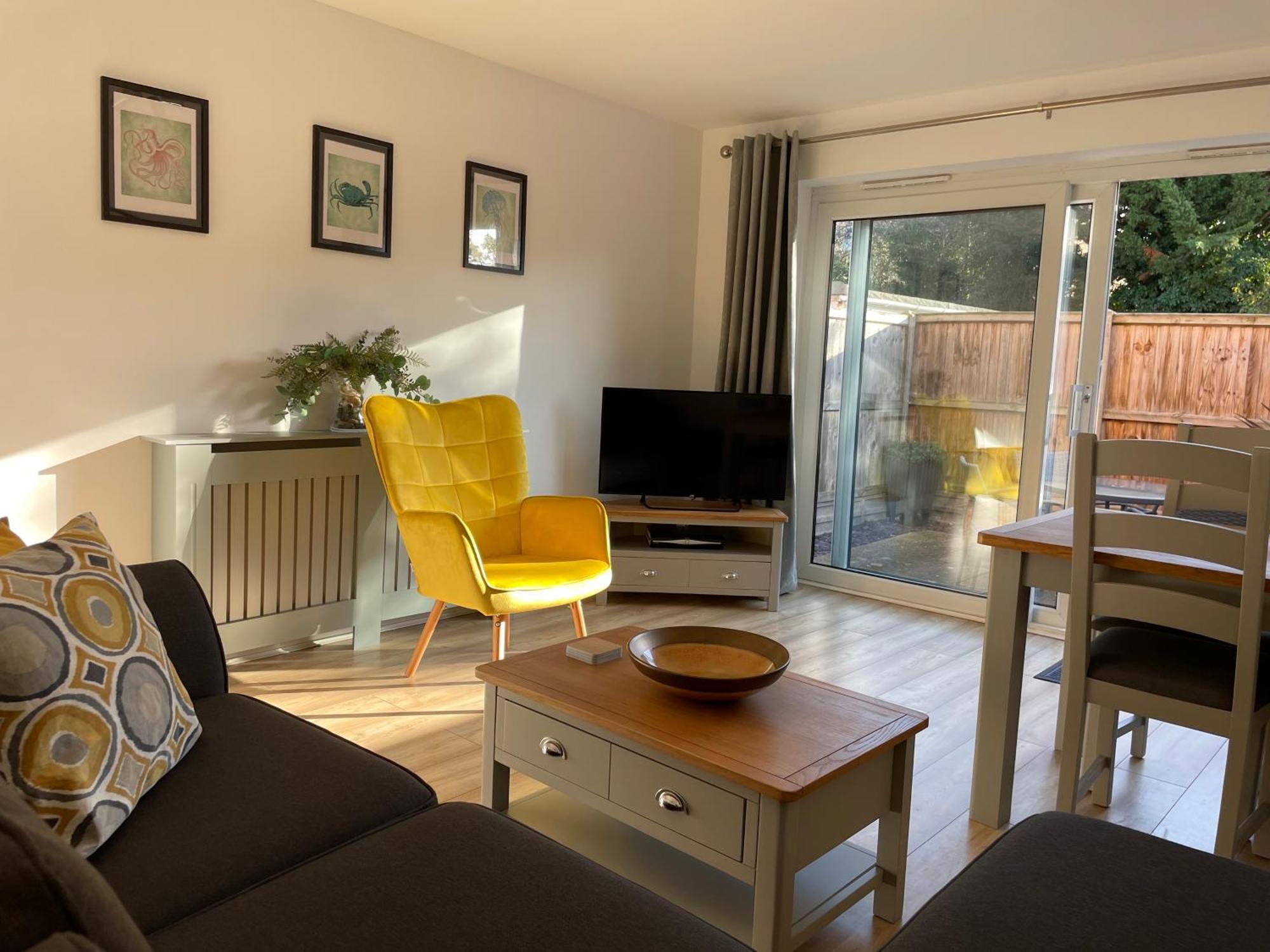 The Seagull, With Driveway And Patio Garden Holiday home Whitstable